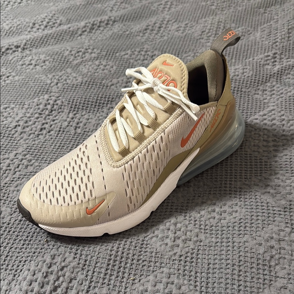 Nike Air Max 270 Beige Sneakers - Picture 5 of 6